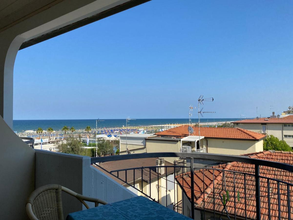 Hotel Moderno - Bed & Breakfast Cervia Exterior foto