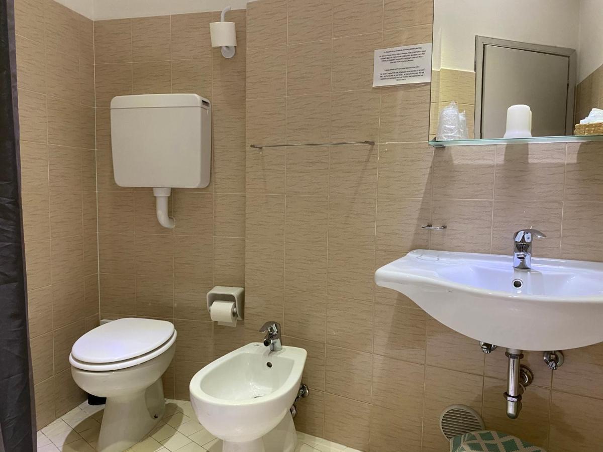 Hotel Moderno - Bed & Breakfast Cervia Exterior foto