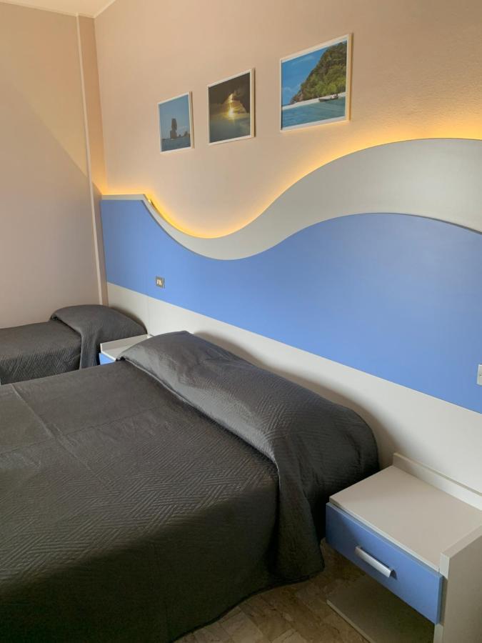 Hotel Moderno - Bed & Breakfast Cervia Exterior foto