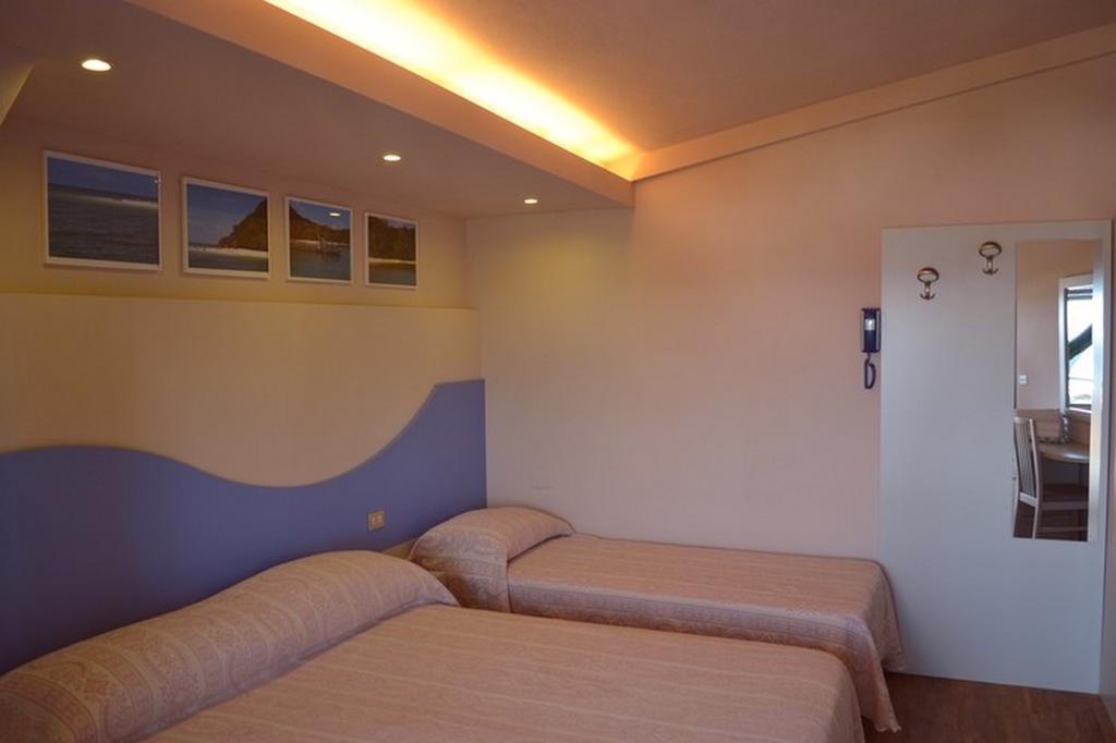 Hotel Moderno - Bed & Breakfast Cervia Cameră foto