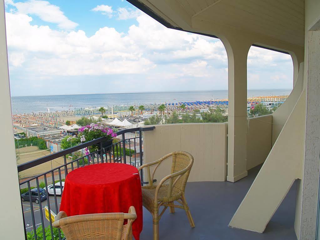 Hotel Moderno - Bed & Breakfast Cervia Exterior foto