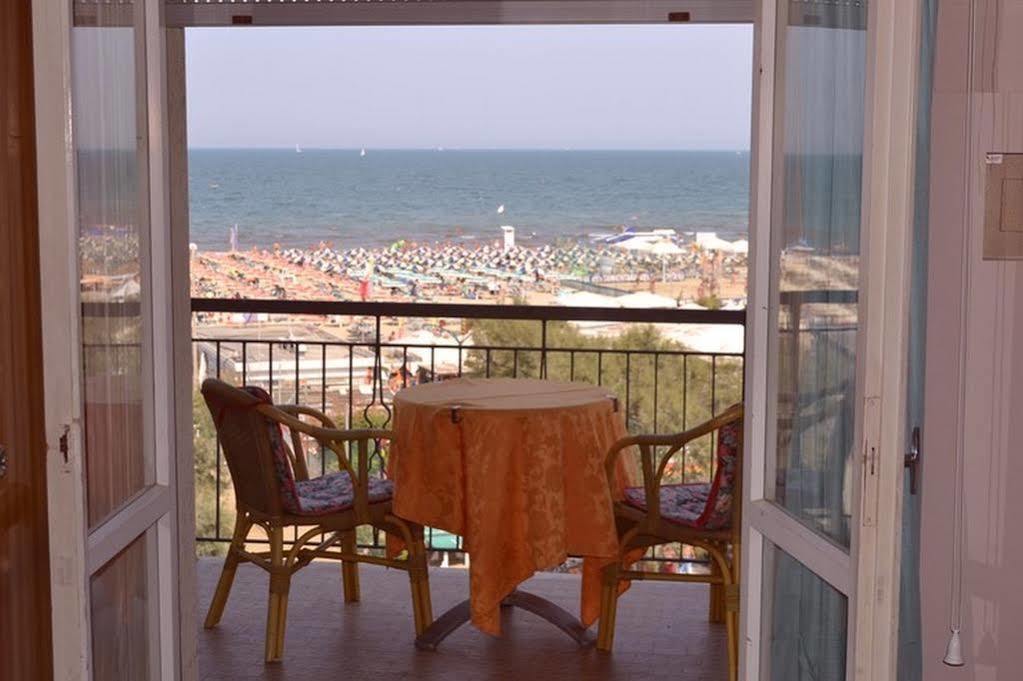 Hotel Moderno - Bed & Breakfast Cervia Exterior foto